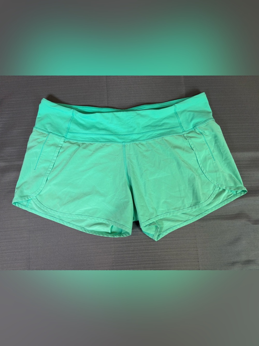 lululemon Run Speed Shorts Size 12 Mint Green Lined Running Athletic